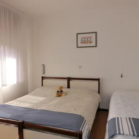 Bright Flat Close To Promenade-beahost