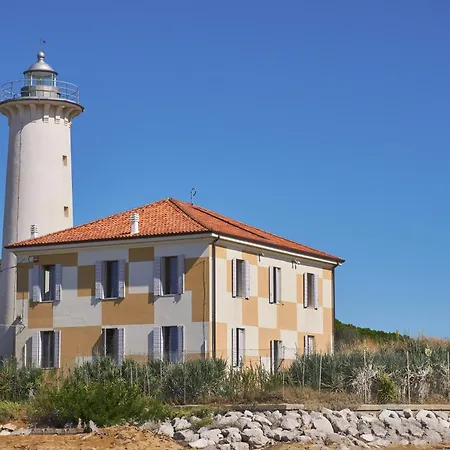 Appartamento Bright Flat Close To Promenade-beahost